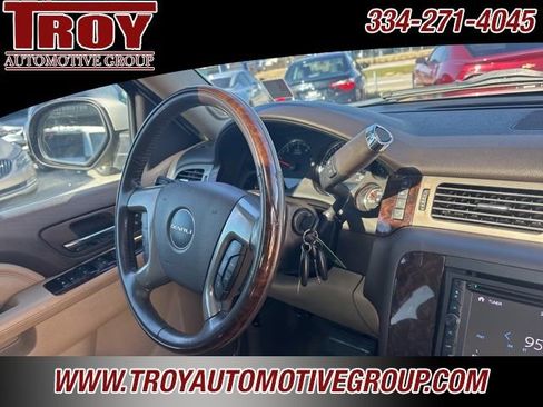 Used 2013 GMC Yukon Denali image 34
