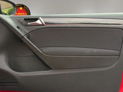 Used 2012 Volkswagen GTI 2-Door FWD image 39