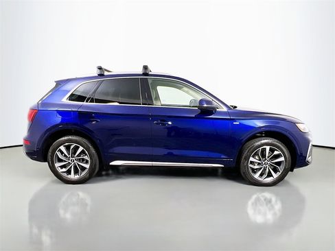 Used 2023 Audi Q5 2.0T Prestige w/ Prestige Package image 8