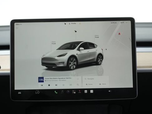 Used 2023 Tesla Model Y AWD image 43