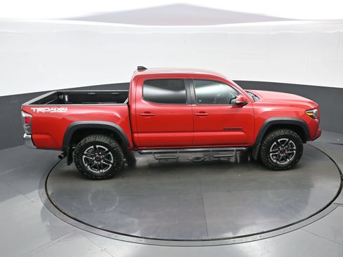 Used 2023 Toyota Tacoma TRD Off-Road w/ Black Out Package (TMS) AWD/4WD image 41