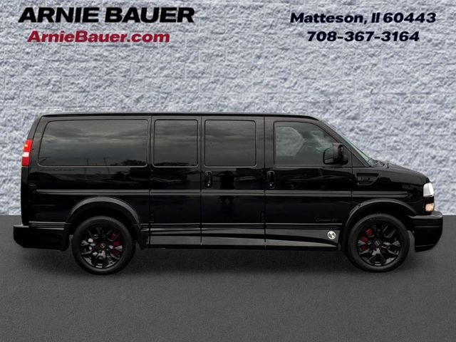 Used 2026 GMC Savana 2500 w/ Driver Convenience Package RWD image 5