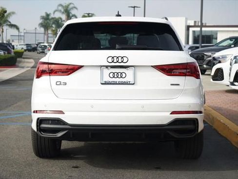New 2025 Audi Q3 2.0T Premium image 4