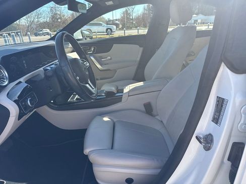 Used 2022 Mercedes-Benz CLA 250 4MATIC image 10