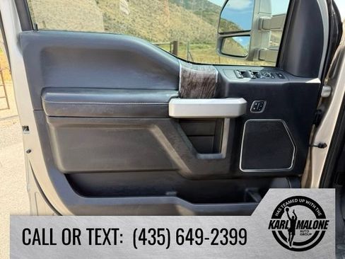 Used 2017 Ford F350 Lariat w/ Lariat Ultimate Package AWD/4WD image 16