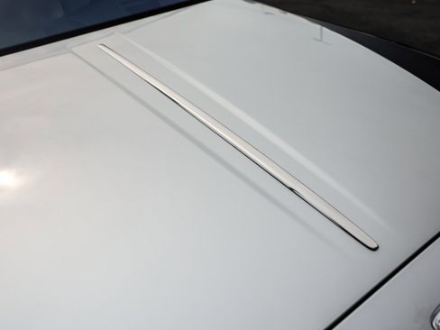 Used 2019 Rolls-Royce Dawn image 24