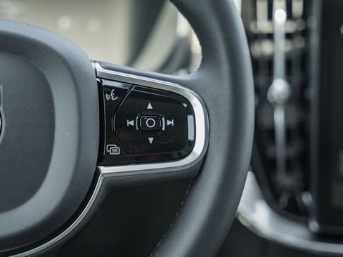 New 2026 Volvo XC90 B6 Plus w/ Protection Package Premier AWD/4WD image 30