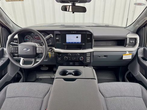 New 2026 Ford F550 4x4 Crew Cab image 34