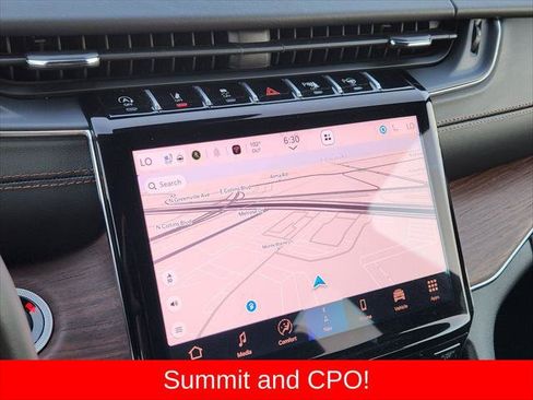 Certified 2025 Jeep Grand Cherokee Summit w/ Obsidian Package AWD/4WD image 26