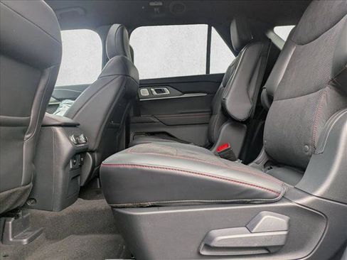 New 2026 Ford Explorer ST w/ Sun And Sound Package image 17