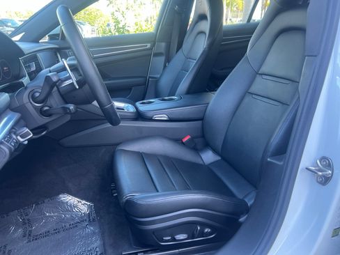 Used 2023 Porsche Panamera Platinum Edition RWD image 5