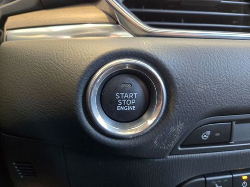 New 2025 MAZDA CX-5 Signature image 23