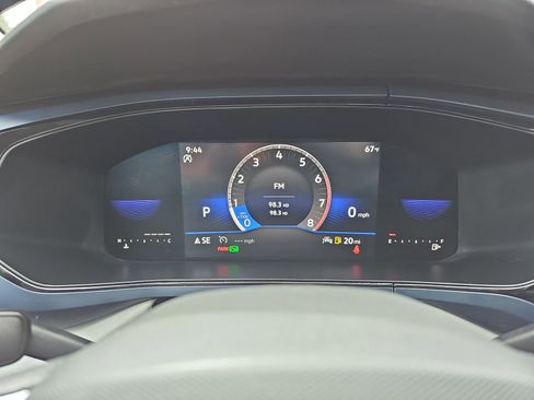 Used 2022 Volkswagen Taos SE FWD image 18