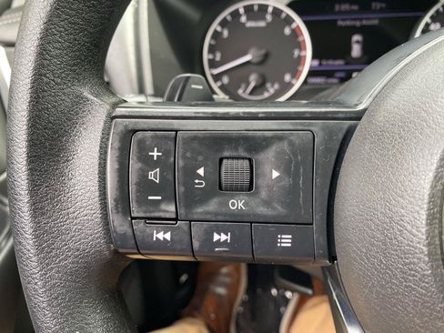 Used 2024 Nissan Rogue S AWD/4WD image 25