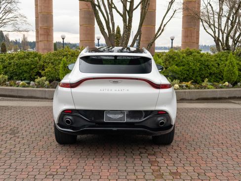 Used 2021 Aston Martin DBX image 47