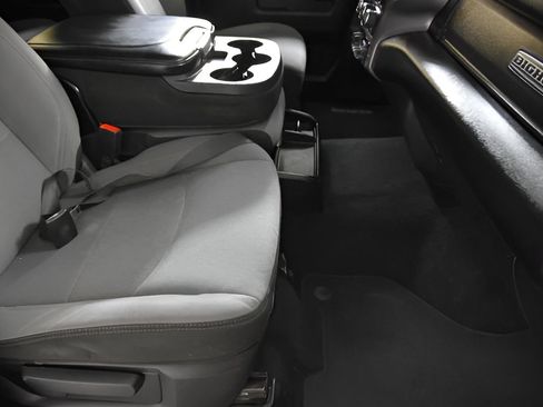 Used 2024 RAM 2500 Big Horn image 28