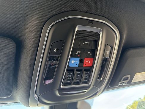 New 2025 Jeep Grand Cherokee L Limited w/ Trailer Tow Package image 17