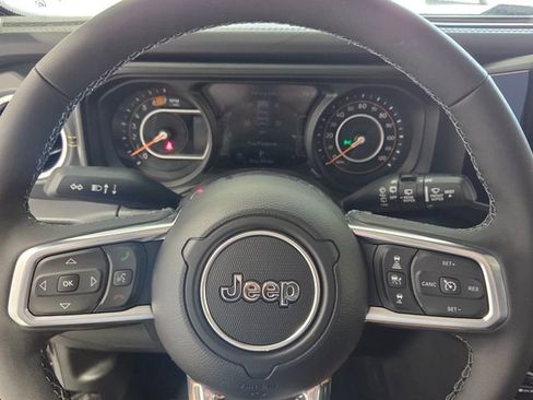 New 2026 Jeep Wrangler Sahara w/ Whitecap Package image 24