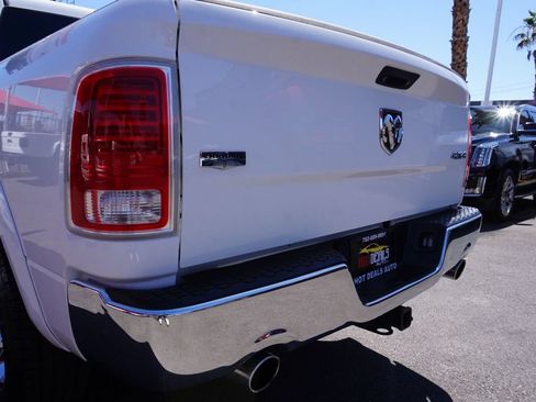 Used 2017 RAM 1500 Laramie AWD/4WD image 9