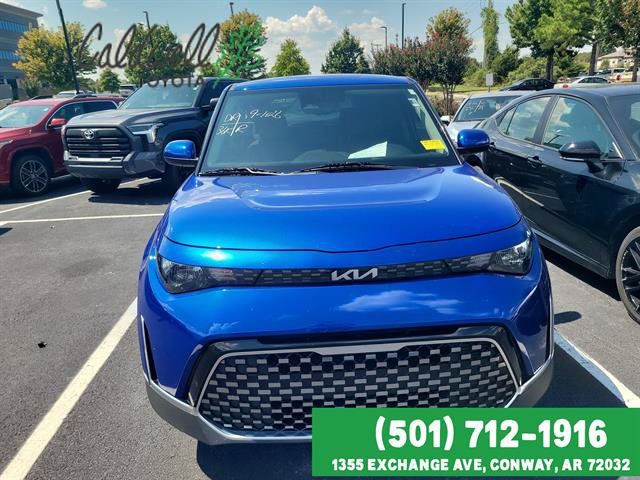Used 2024 Kia Soul EX w/ Option Group 015 FWD image 6