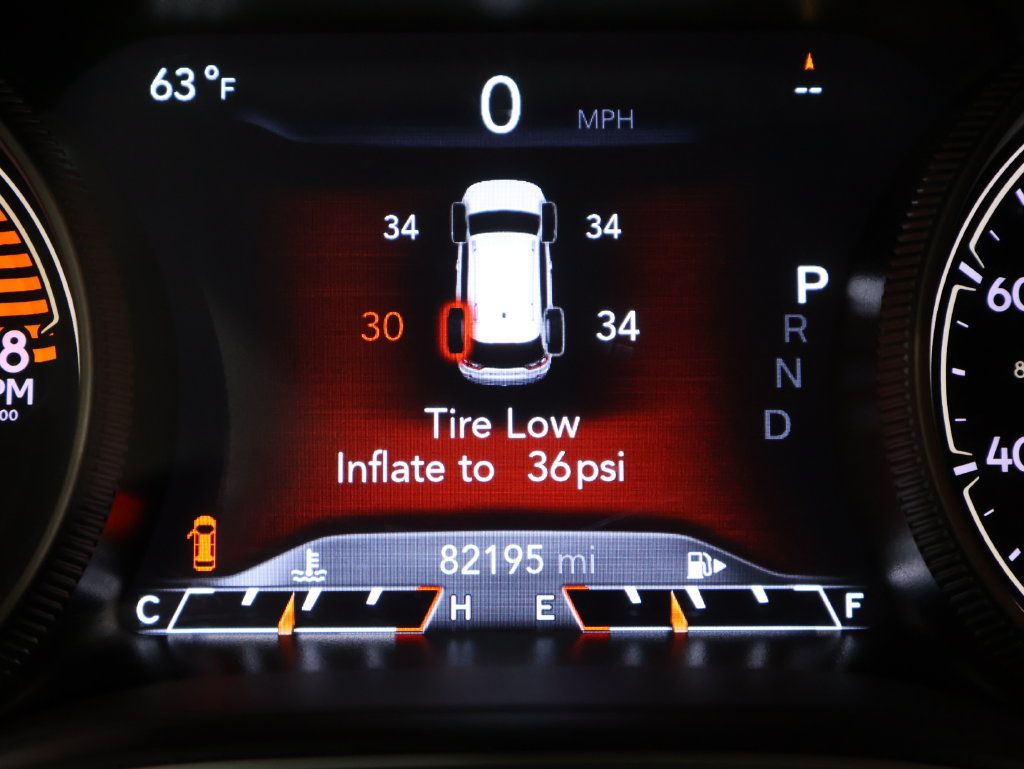 Used 2019 Jeep Cherokee Trailhawk w/ Cold Weather Group AWD/4WD image 43