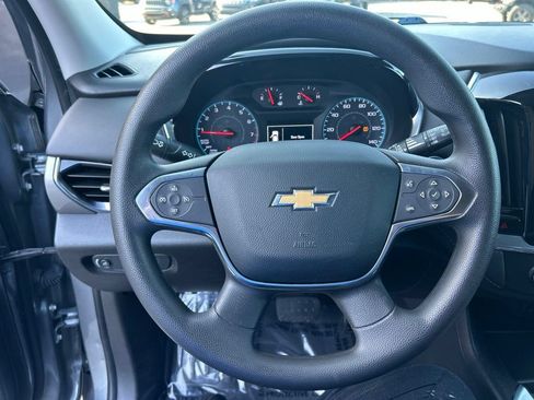 Used 2019 Chevrolet Traverse LS FWD image 16