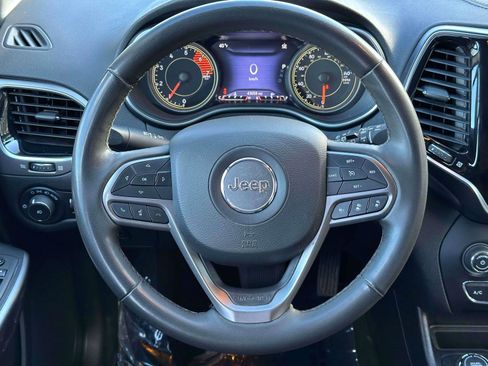 Used 2022 Jeep Cherokee Limited image 12