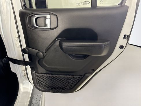 Used 2022 Jeep Wrangler Unlimited Sport AWD/4WD image 28