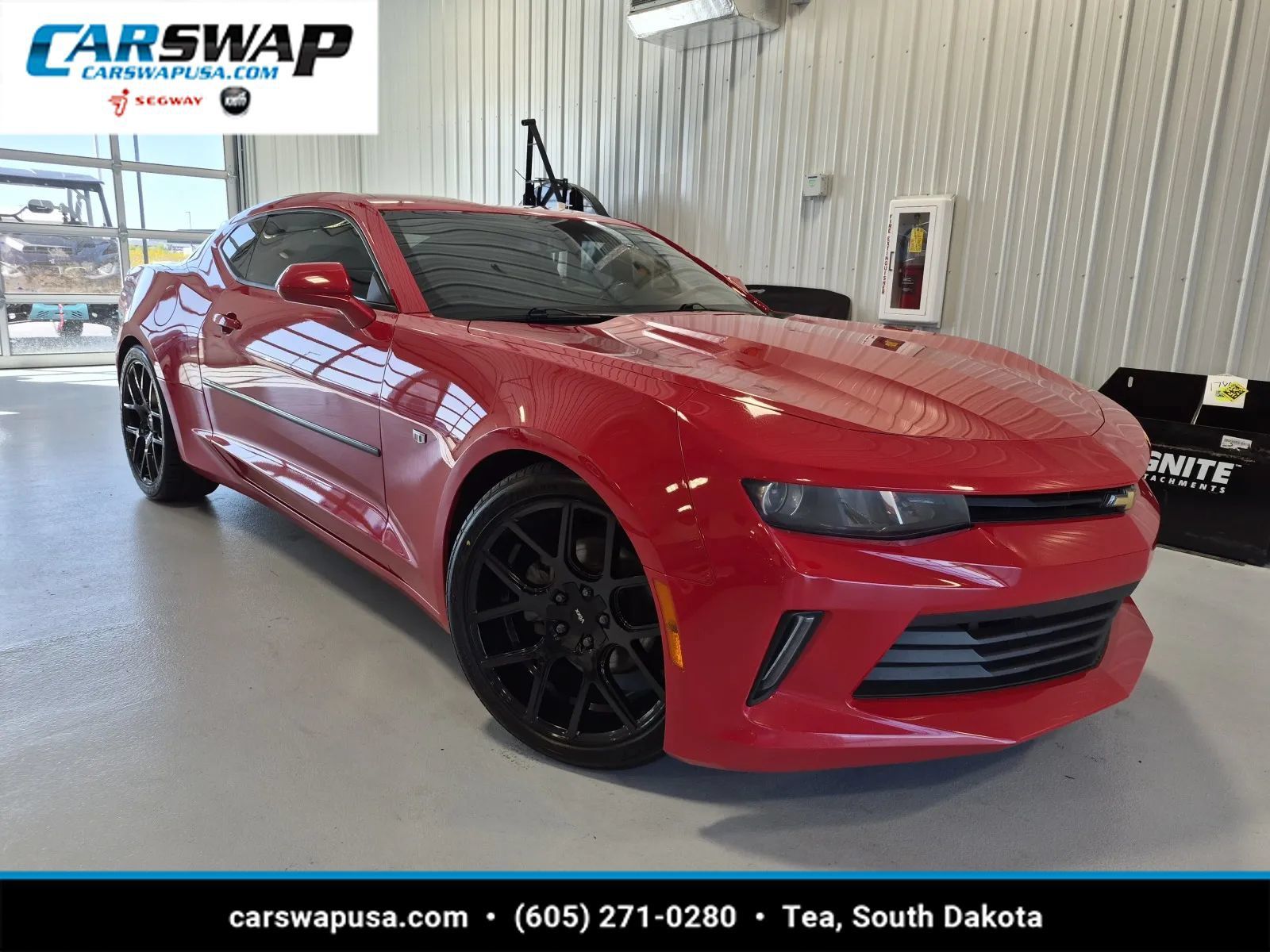Used 2017 Chevrolet Camaro LT RWD image 1