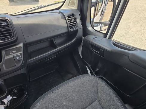 Used 2023 RAM ProMaster 2500 FWD image 13