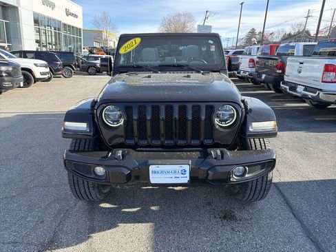Used 2021 Jeep Wrangler Unlimited Sahara image 24