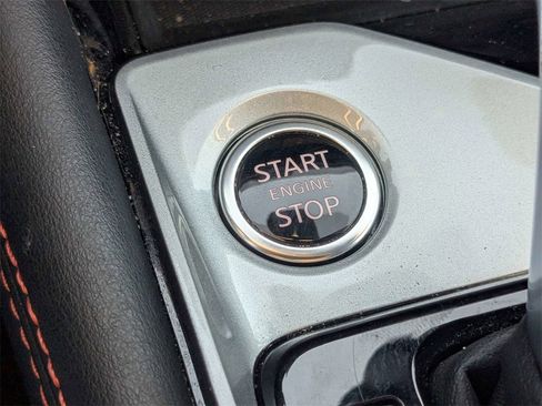 Used 2025 Nissan Altima 2.5 SR image 31