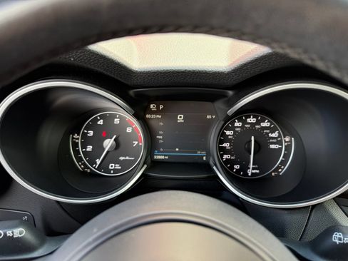 Used 2023 Alfa Romeo Stelvio Sprint RWD image 28