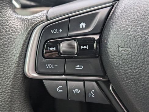 Used 2019 Honda Accord EX image 12