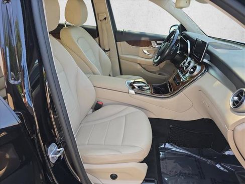 Used 2016 Mercedes-Benz GLC 300 4MATIC image 10