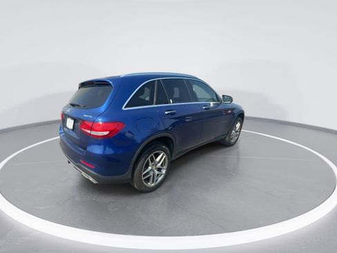 Used 2017 Mercedes-Benz GLC 300 4MATIC image 8