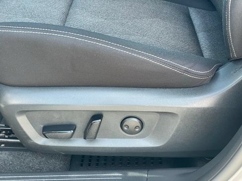 Certified 2024 Nissan Rogue SV AWD/4WD image 10