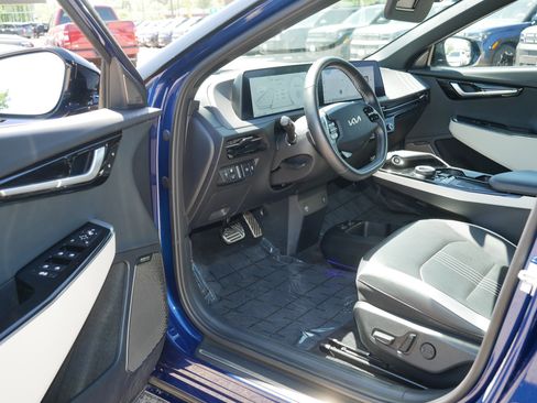 Used 2024 Kia EV6 GT-Line AWD/4WD image 11