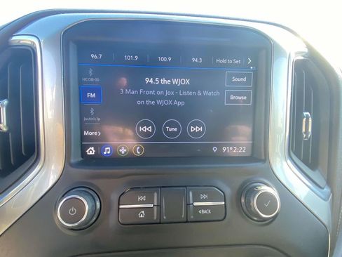 Used 2020 Chevrolet Silverado 1500 LT w/ All-Star Edition image 16