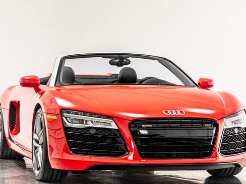 Used 2014 Audi R8 V10 AWD/4WD image 3