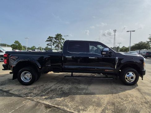 Certified 2023 Ford F350 Platinum AWD/4WD image 18