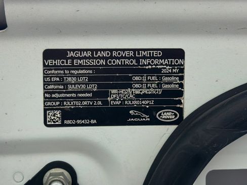 Used 2024 Land Rover Discovery Sport S AWD/4WD image 17