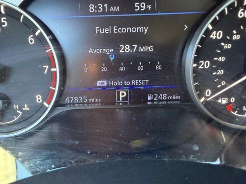 Used 2024 Nissan Altima 2.5 SR w/ SR Premium Package FWD image 11
