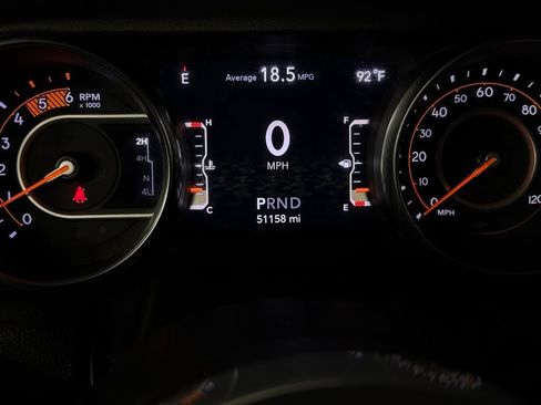 Used 2021 Jeep Wrangler Unlimited Sahara AWD/4WD image 15