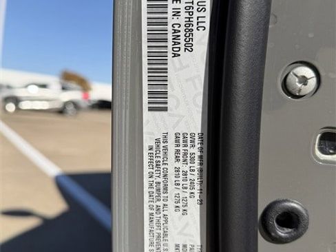 Used 2023 Dodge Challenger R/T w/ Plus Package image 32