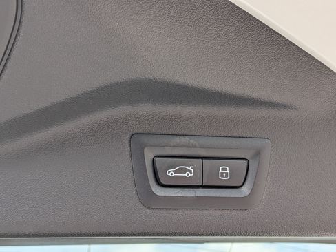 Used 2025 BMW X7 xDrive40i AWD/4WD image 15