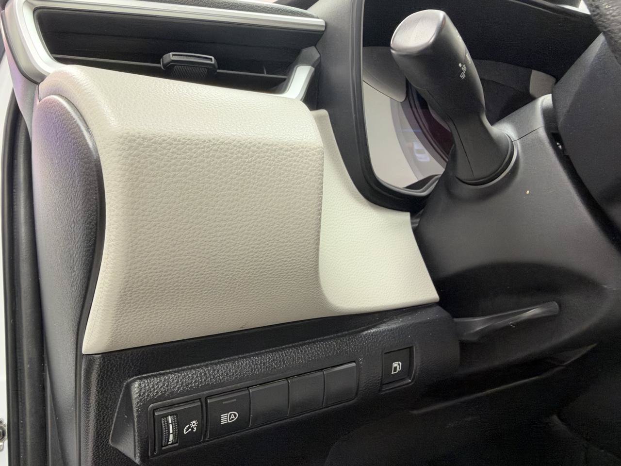 Used 2022 Toyota Corolla LE FWD image 16