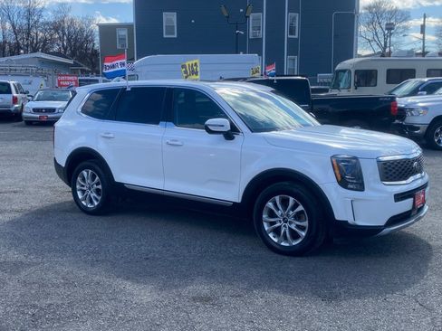 Used 2020 Kia Telluride LX AWD/4WD image 6