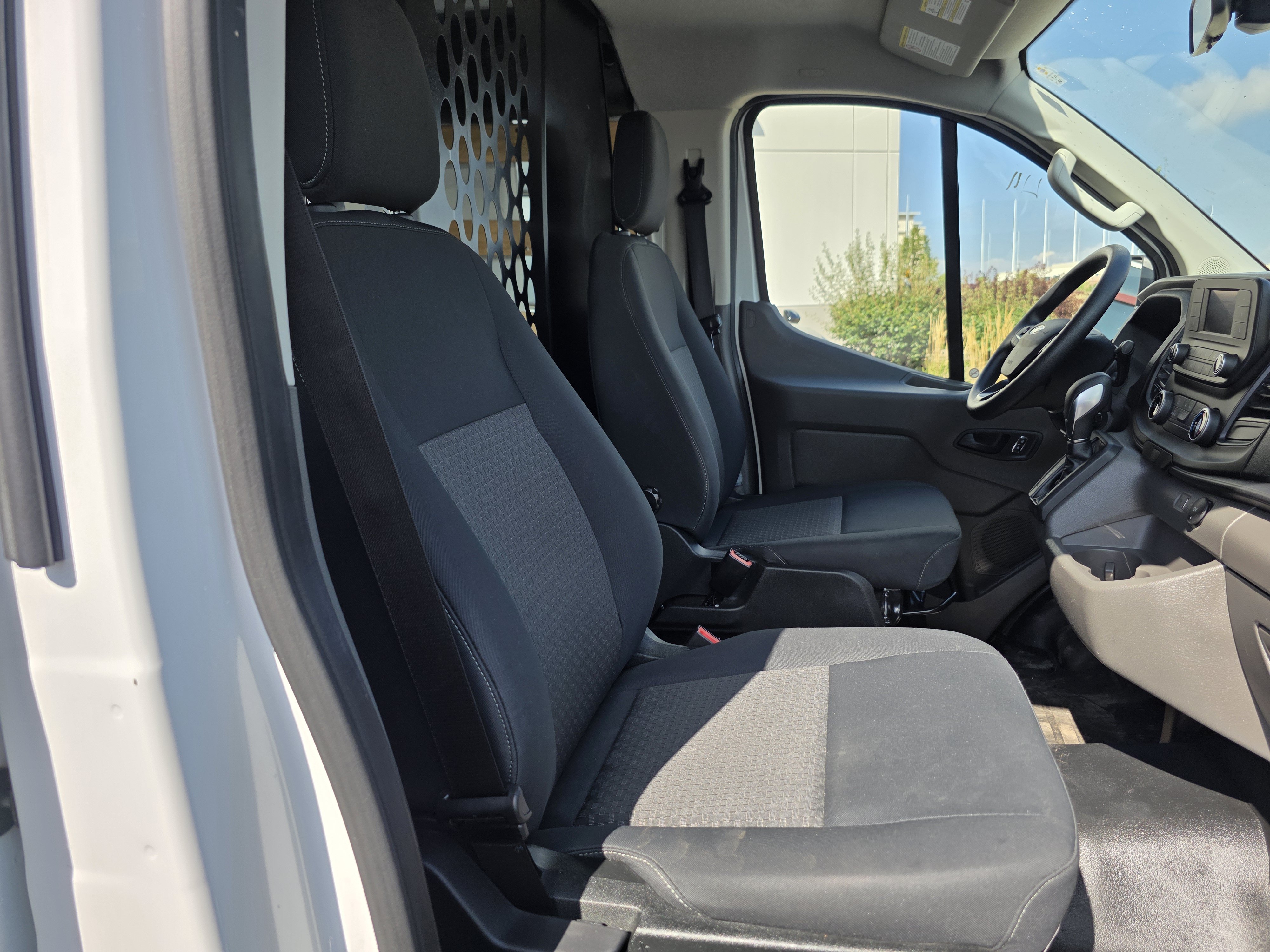 Used 2025 Ford Transit 250 Low Roof w/ Exterior Upgrade Package RWD image 19