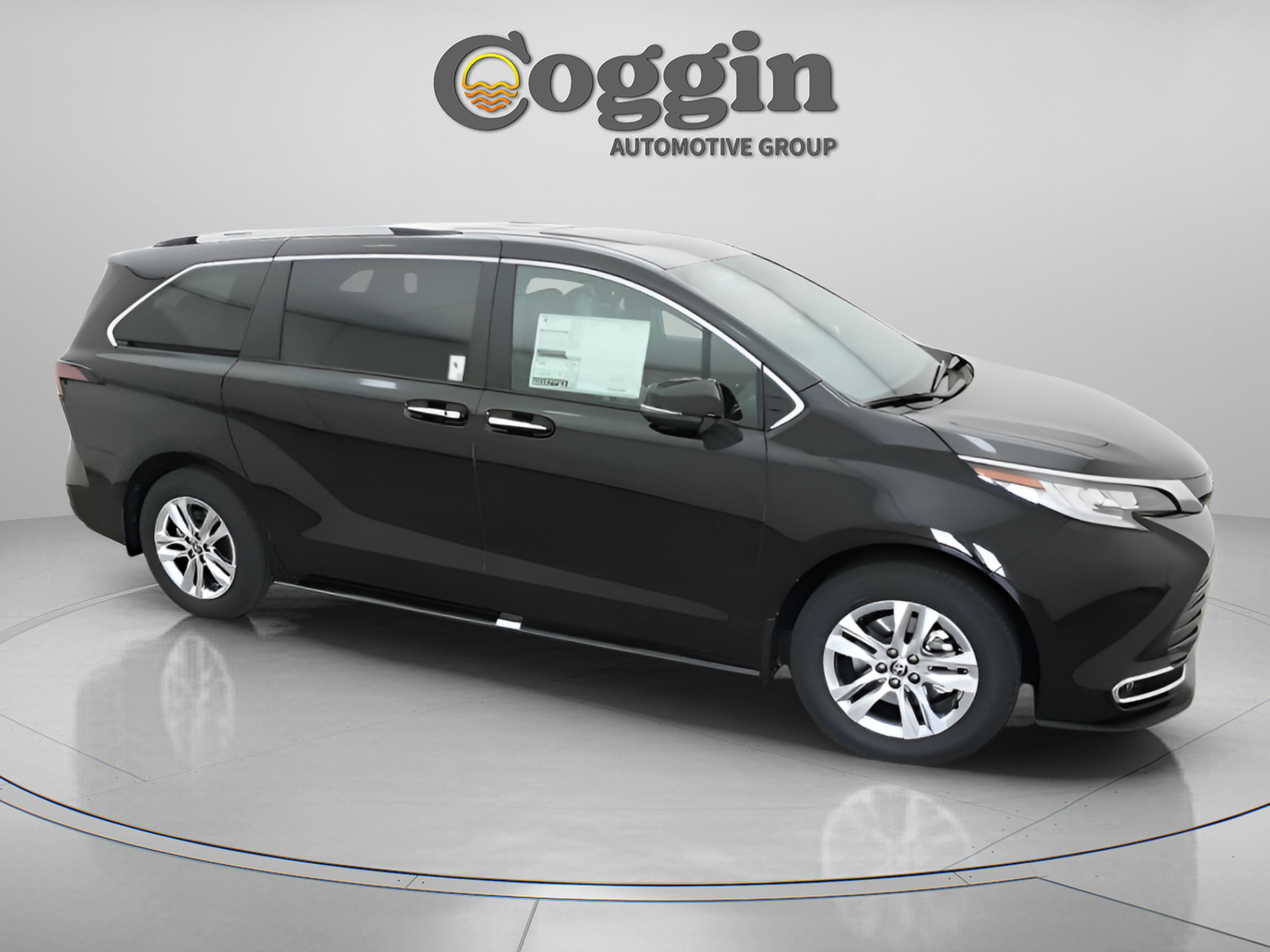 Certified 2026 Toyota Sienna Limited FWD image 26